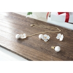 ひとつぶ花の2wayピアスのコフレ(パールカラー)