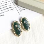 ヴィンテージ風 かすみ草ピアス(グリーン)