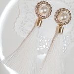 アンティークパール×白タッセル