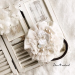 お花モチーフとビジューヘアゴム*