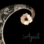 アネモネのピアス(白)