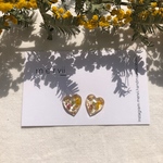 ミモザのハートの耳飾り