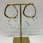 クリアーピアス