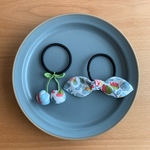 送料無料◎リバティ♡さくらんぼ&りぼんのおそろいヘアゴム