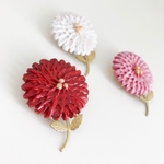ダリアのブローチ 赤