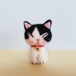 黒白はちわれ猫のマスコット