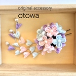 パステルカラーの小花で作った髪飾り