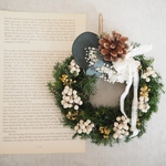 ヒロムスギとドライフラワーのウィンターリース✺