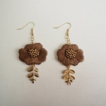 お花刺繍とゴールドリーフピアス/イヤリング*