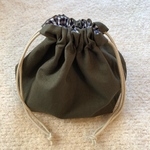 給食袋・コップ袋・お弁当袋 リネンカーキ×シンプルな生成り