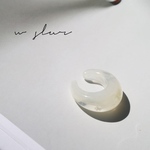 w slur*琥珀イヤカフ 片耳用 アクリル イヤーカフ