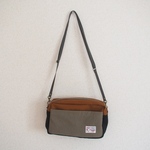 帆布のポシェット<大人な配色>