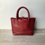 レザー シックなアンチックレッドのミニトートバッグ