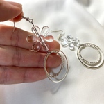 シルバーとクリアフラワーの大振りさんピアス