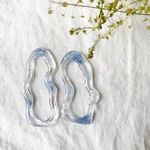 うねうねクリアピアス(ブルー)