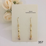 ひねりスティック◇小ぶり上品ピアス/イヤリング