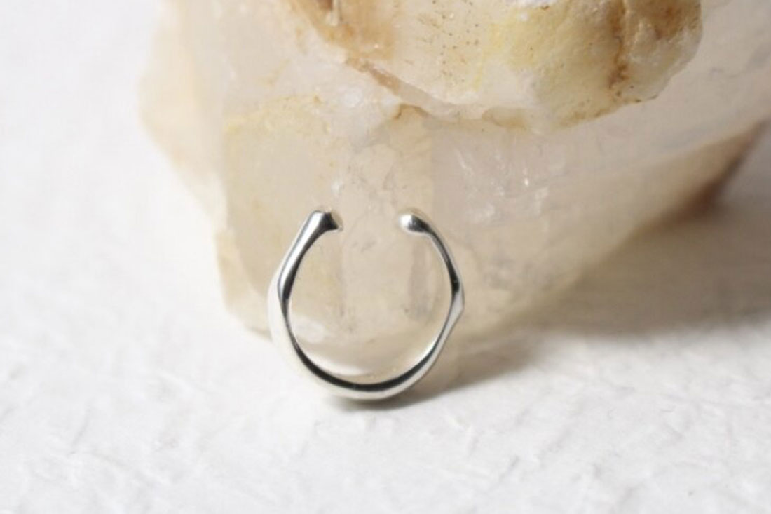 synchronicityさんのphilosophia earcuff