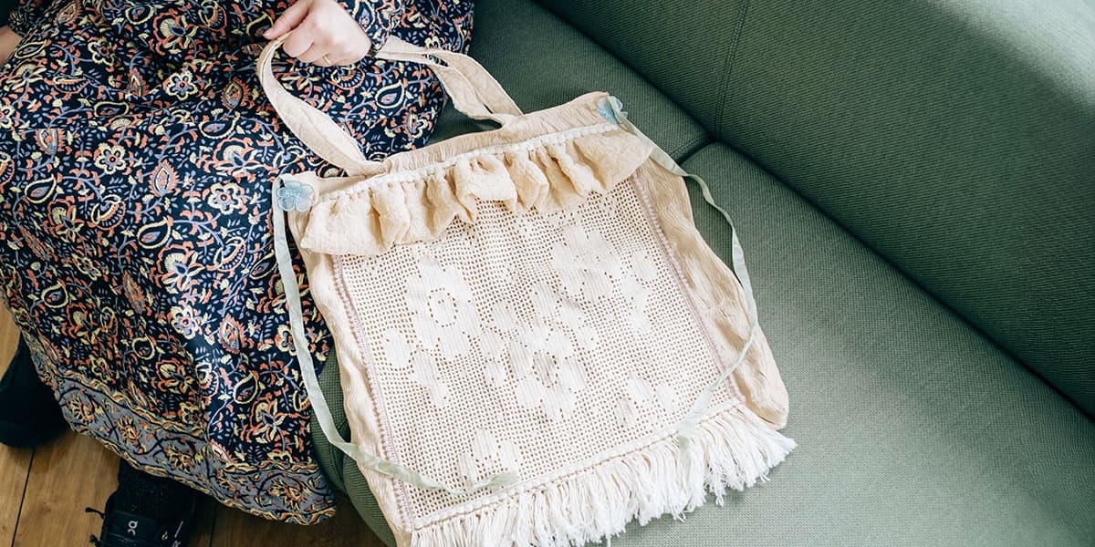 どんな服にも寄り添う、ヴィンテージレースバッグ | minneとものづくりと