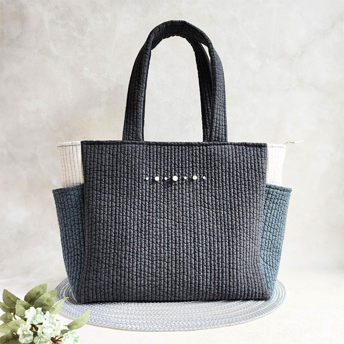 Bonbon roseさんの「トリコロールカラー A4 ヌビバッグ サイドポケット付き」