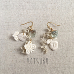 天然石のチャームと、flower cakeのピアス＊ミナペルホネン