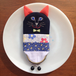 ねこ顔刺繍がまくち　No4