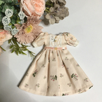 リカちゃん　ブライス　　サイズ　服　ワンピース　アウトフィット