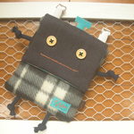 移動ポケット＊ロボットくん/秋冬型フリース黒白チェック＊はんかちポーチ