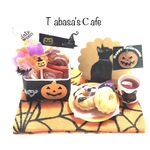 hand  made ミニチュア ドールハウスおしゃれ黒猫ちゃんハロウィンお菓子ボックスセット②