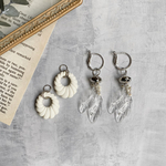 2way charm pierce/earring (Silver×White)