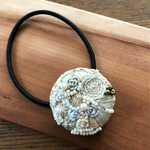 ビーズ刺繍ヘアゴム