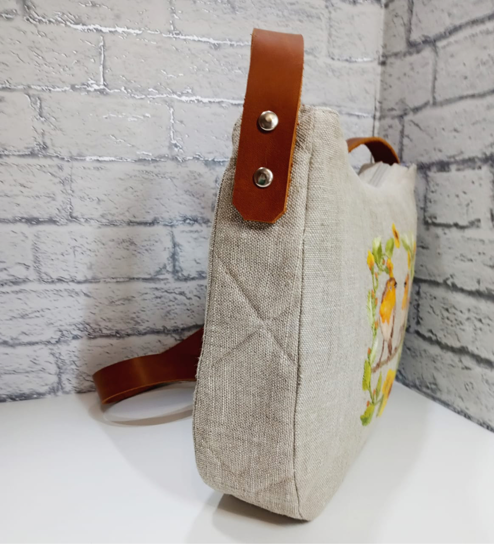 かわいい小鳥♪手刺繍♪リネン♪ショルダーバッグ♪本革