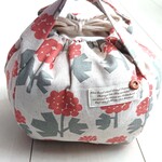 【現品限り】『Colon●巾着bag 』(大)■北欧テイスト／mizutama flower (ナチュラル スモークレッド)