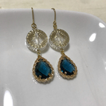 数量限定！大人気ドイツ製ビーズのアンティーク、ヴィンテージ調ゆらゆらピアス（クリア、サファイア）