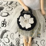 夏の終わりのサマーセール♡お花付きラウンドバッグ　黒