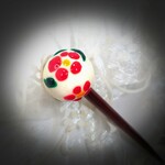 椿の絵付け玉かんざし
