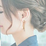 揺れる百合とスワロフスキー ノンホールピアス