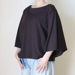 たっぷりしたお袖のフレアー感がきれいなトップス　コットン100％　