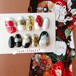新作 絢爛＊ネイルチップ 付け爪 つけ爪 結婚式 ブライダル ウェディング 白無垢 成人式 振袖 華やか 花柄 春 夏 秋 冬 和装 赤 黒 白 紅白 金 ゴールド 椿 カメリア うねうね ニュアンス