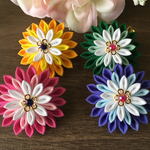 つまみ細工　ダリアのヘアクリップ