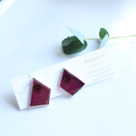 (新作) 四角ガラスのピアス (バーガンディ)  イヤリング ステンドグラス　burgundy