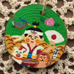 お守りみたいな木札の絵付け（桃太郎、緑）