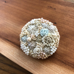 ビーズ刺繍（ヘアゴム/ブローチ）