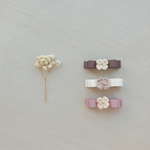 お花付きリボンヘアクリップ♡ベビー＆キッズ