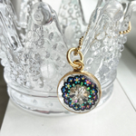 〈レジン〉ステンドとスワロフスキーのお花のチャーム   ゴールド 
