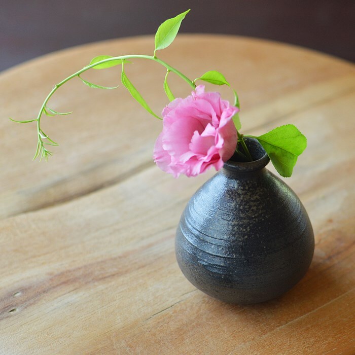 蒲池焼　竹の子　筍　陶器　置物　一輪挿し　細かな欠けあり 蒲池焼 竹の子 筍 陶器 置物 一輪挿し 細かな欠けあり 蒲池焼