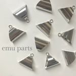 triangle charm 4p