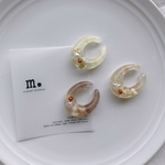Ear cuff  ( モカ × お花と淡水パール )