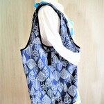 ★エコバッグ　Ｂｉｇサイズ★　お買い物・旅行に小さくたため肩掛けが出来るサークルフラワーエコバッグ