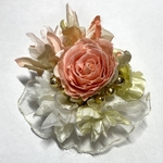 【コサージュ】【アートフラワー】【ピンク】【布花】フラワーアレンジ　フラワーギフト　アンティーク　プレゼント　入学式　卒業式　セレモニー　贈り物　結婚式　ウェディング　七五三　お誕生日　お祝い　お礼