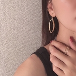 リーフゴールドピアス